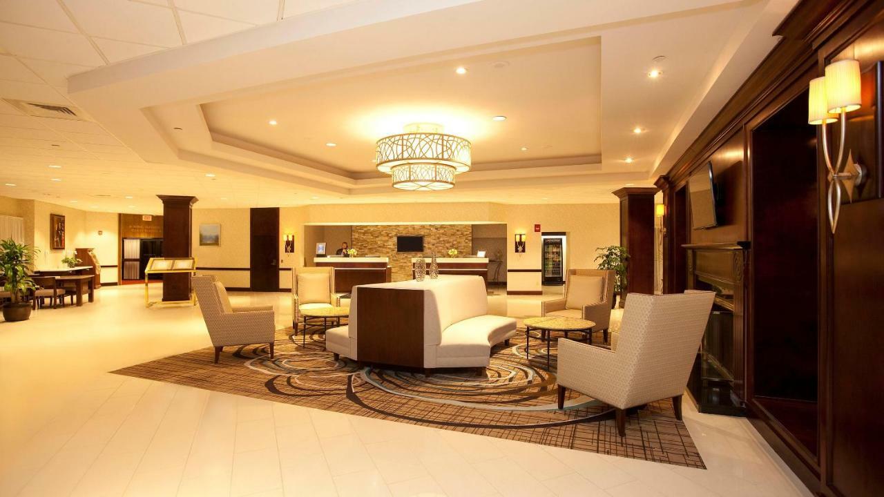 Hartford Marriott Farmington Hotel Exterior photo